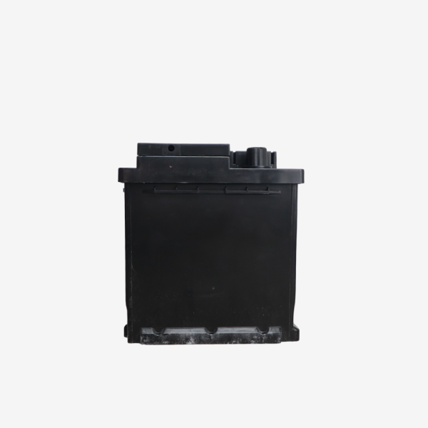 Titanium AGM 12V Battery – 650 CCA